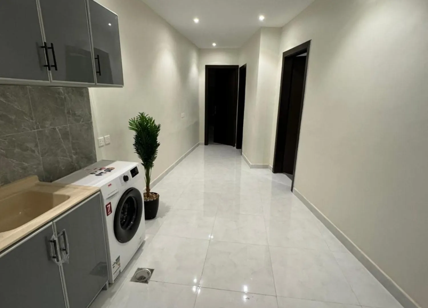 Apartment شقه فاخره الملز